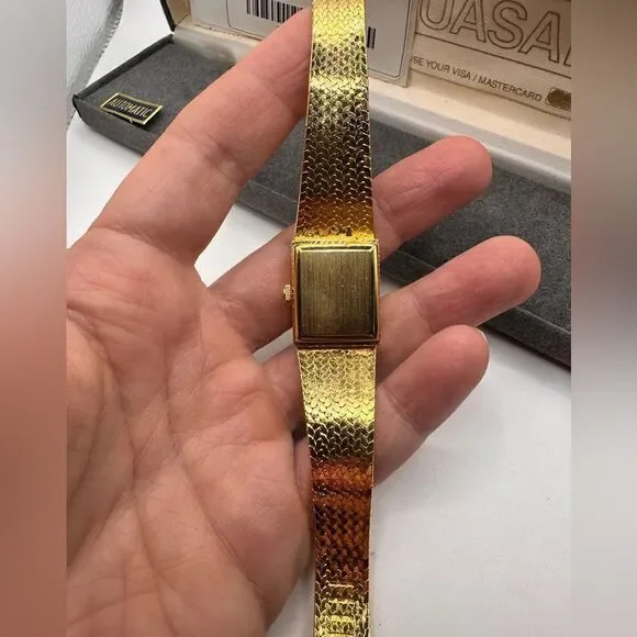 18kt HGE VINTAGE  Ladies Geneva yellow gold watch! - Picture 9 of 15